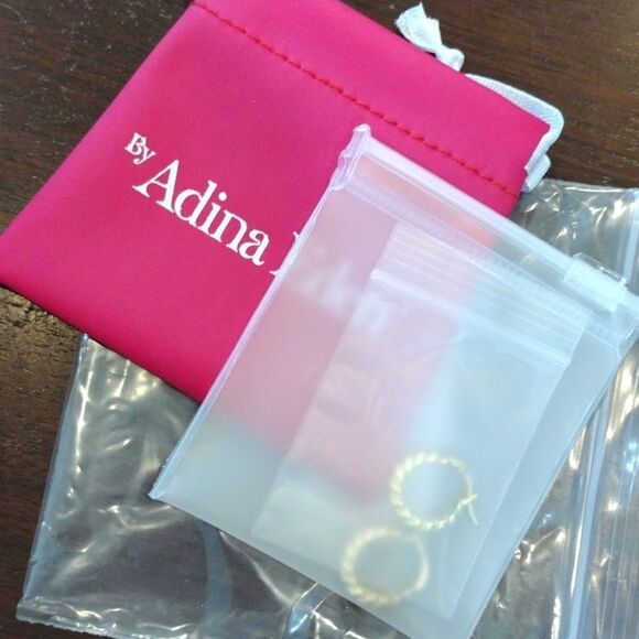 Adina Eden Graduated Twist Hoop Earrings - Picture 6 of 6